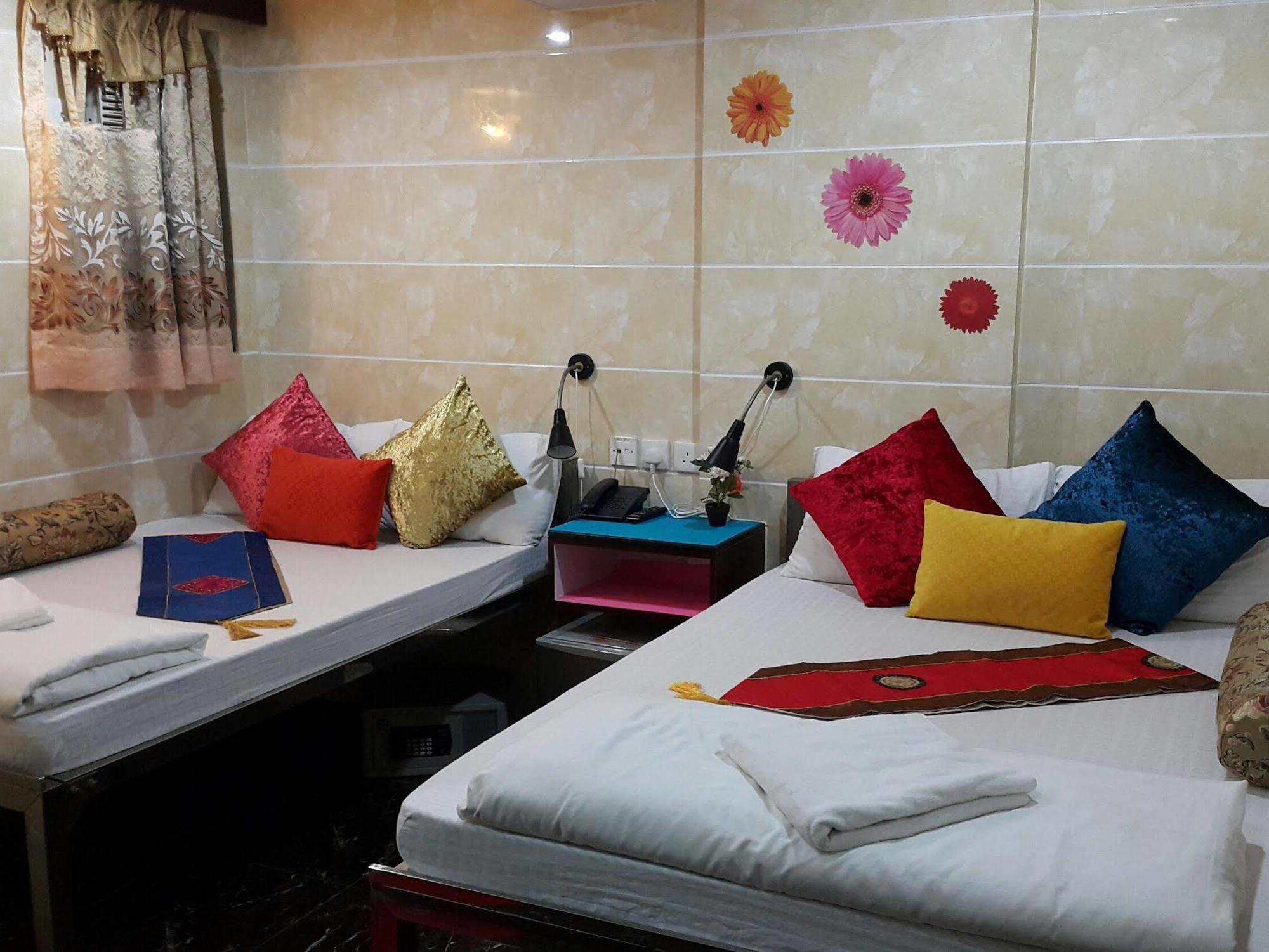 Ranjeet Guest House Гонконг Екстер'єр фото